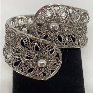 Beautiful silver filigree bypass clamper bracelet